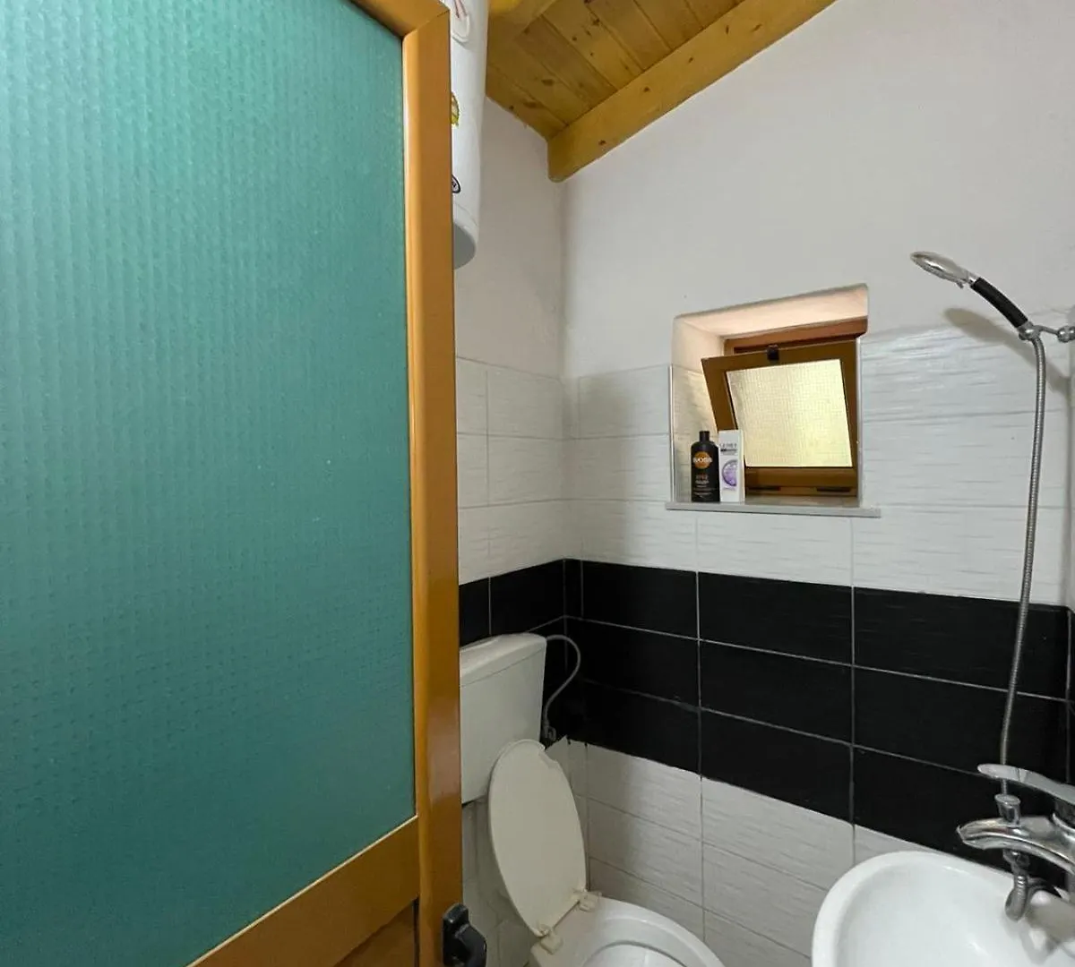 Guesthouse Klajd Gjirokaster Apartment
