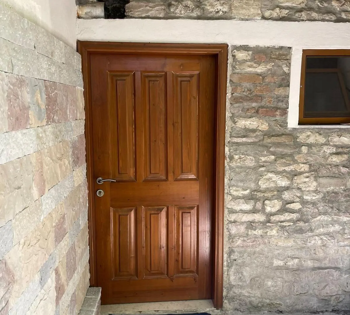 Guesthouse Klajd Gjirokaster 0*,  Albania