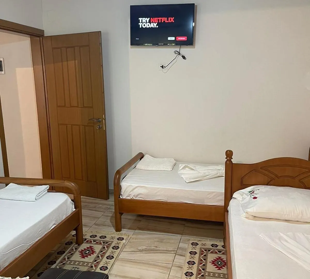 Guesthouse Klajd Gjirokastër Appartamento