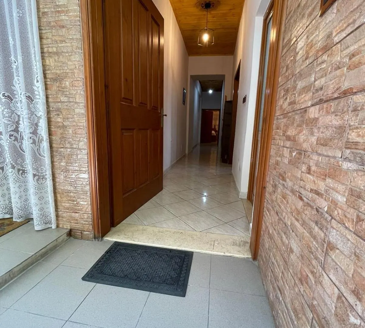 Appartamento Guesthouse Klajd Gjirokastër