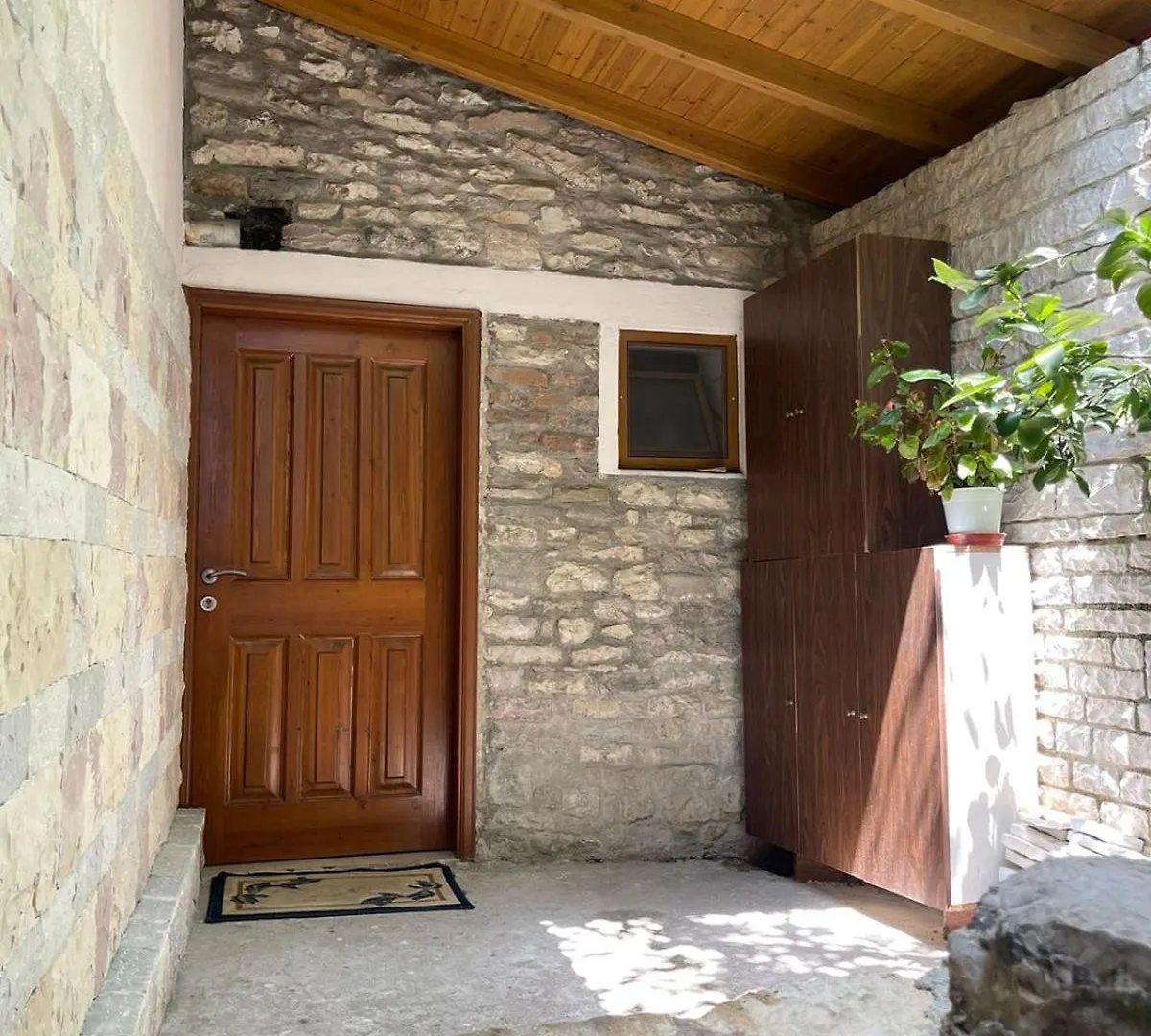 Guesthouse Klajd Gjirokastër Albania
