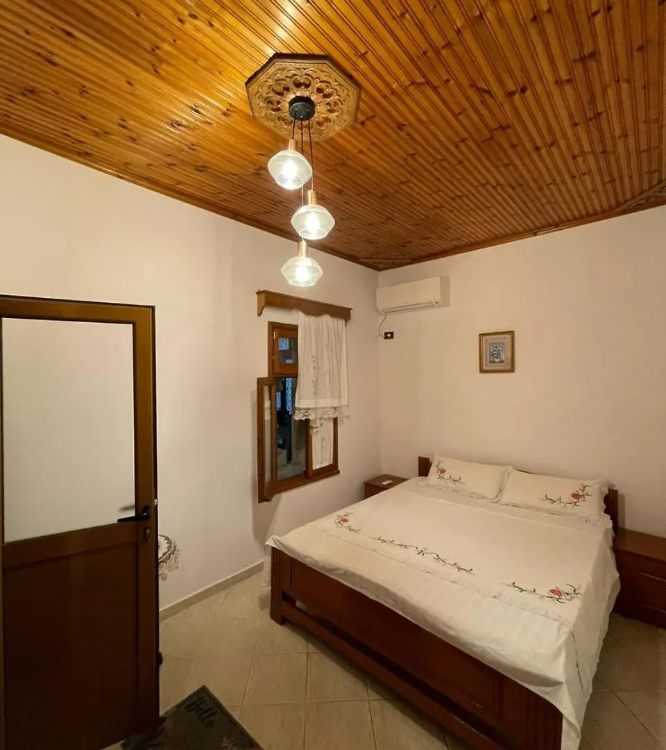 Guesthouse Klajd Gjirokastër 0*,  Albania